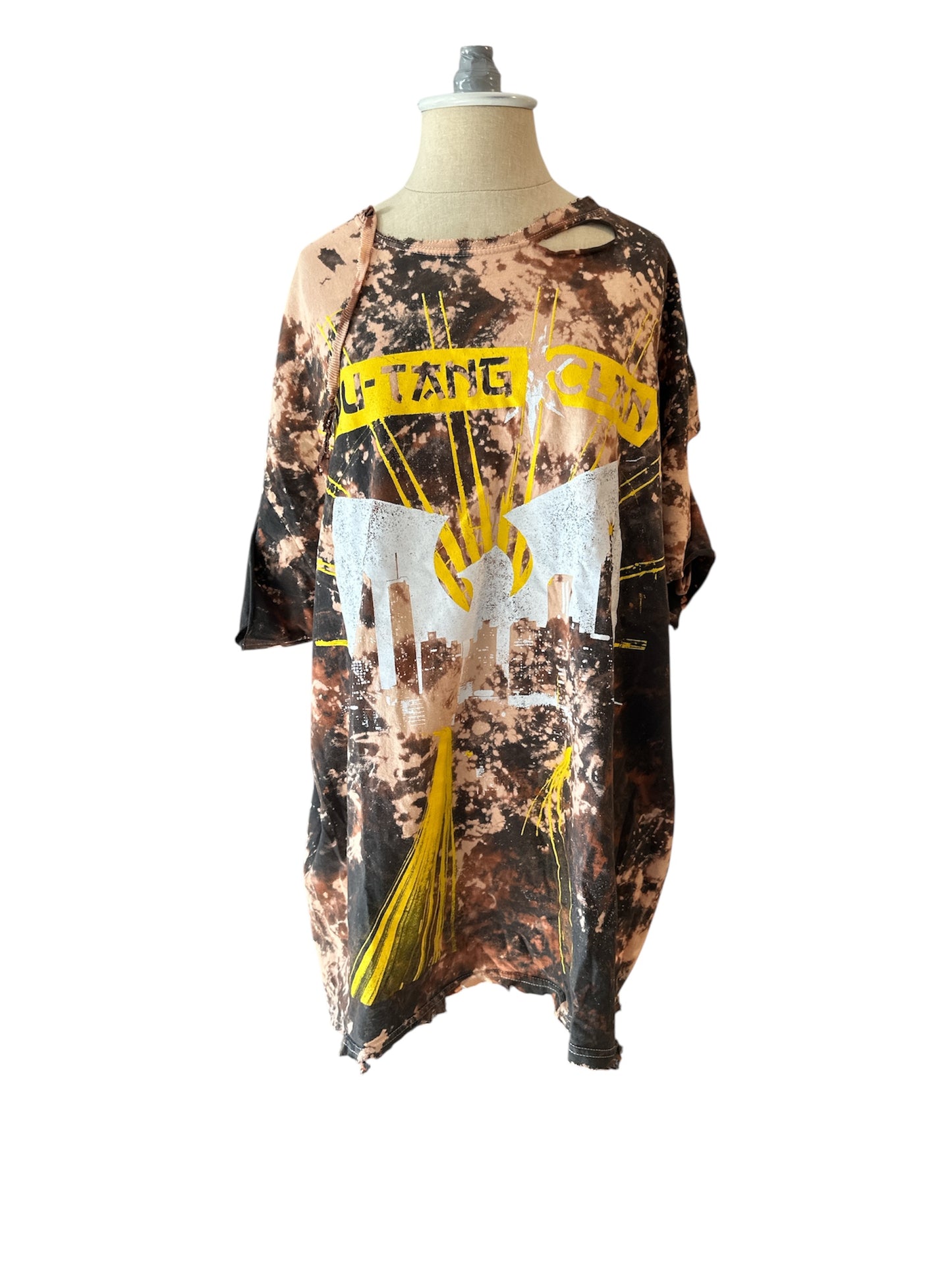 Wu Tang distressed tee